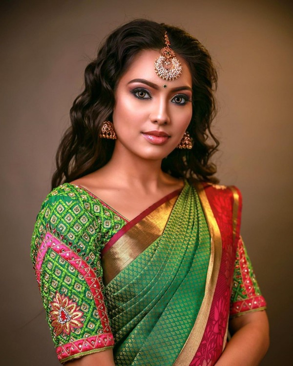 Pavithra Janani Serial Actress Wiki 9