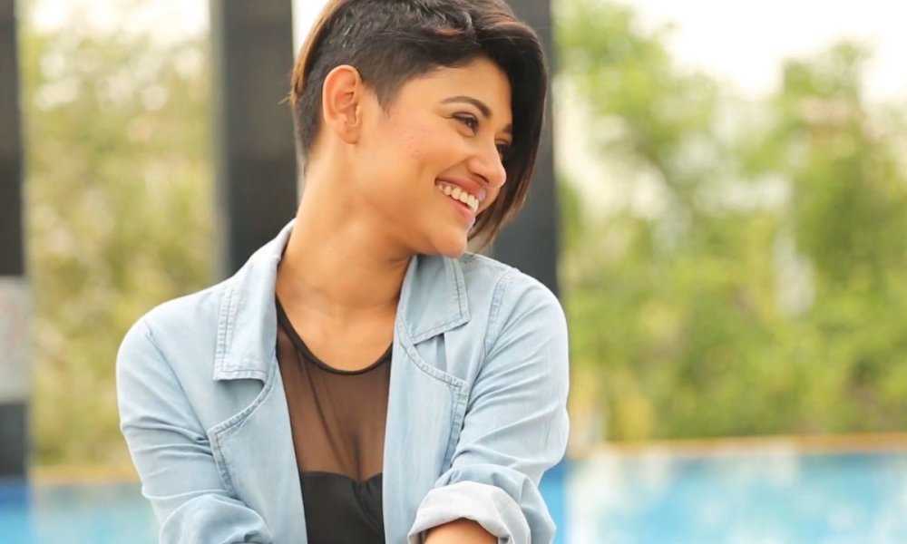 Oviya Helen Wiki, Biography, Age, Model, Movies, Videos, Images, Bigg Boss and More