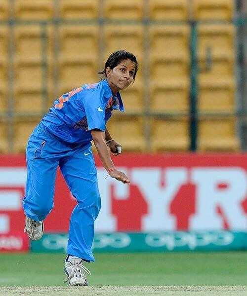 Poonam Yadav (Cricketer) Wiki, Biography, Age, Matches, Images ...