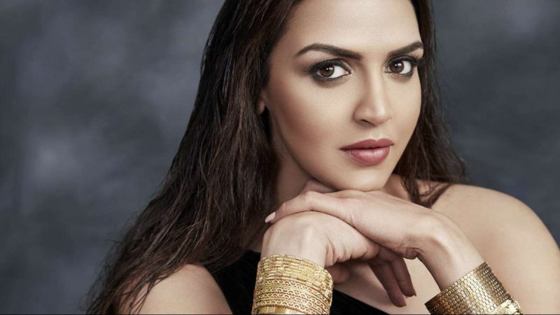 Esha Deol Wiki, Biography, Age, Movies List, Family, Images - Wikimylinks