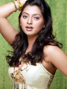 Gayatri Jayaraman Wiki, Biography, Age, Family, Movies, Images ...