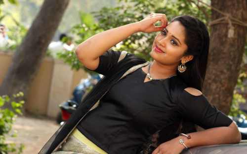 Himansee Chowdary Images
