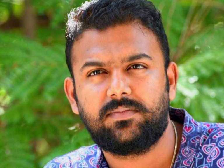 Tharun Bhascker Dhaassyam Wiki, Biography, Age, Movies, Images ...