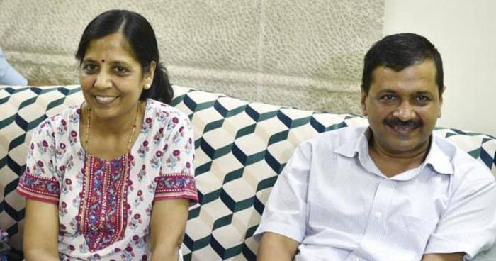Sunita Kejriwal Husband Arvind Kejriwal