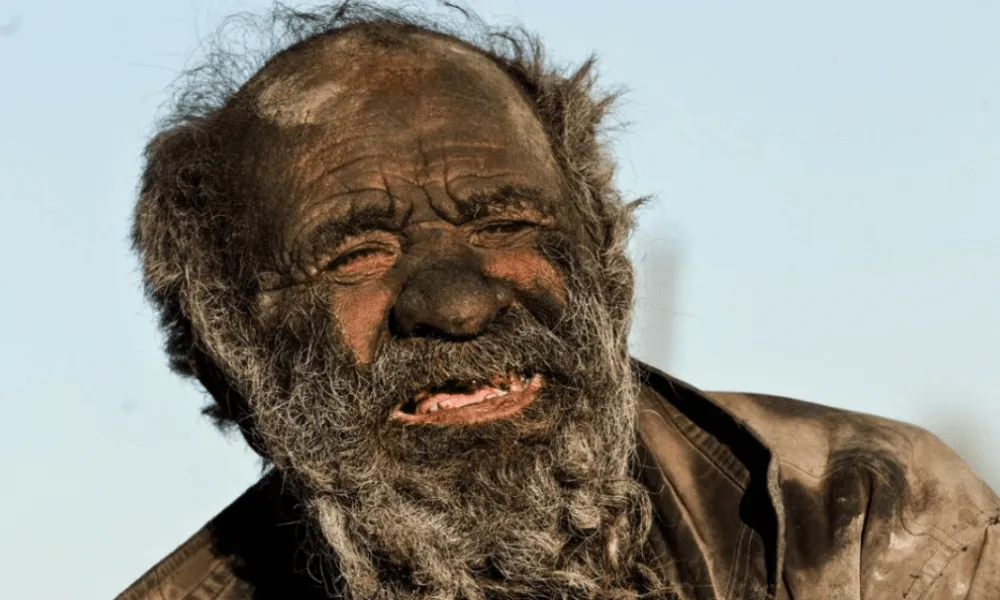 Amou Haji (World’s Dirtiest Man) Wiki, Biography, Age, Photos & More