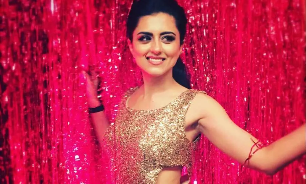 Riddhi Dogra Wiki, Biography, Age, Family, Serials, Images